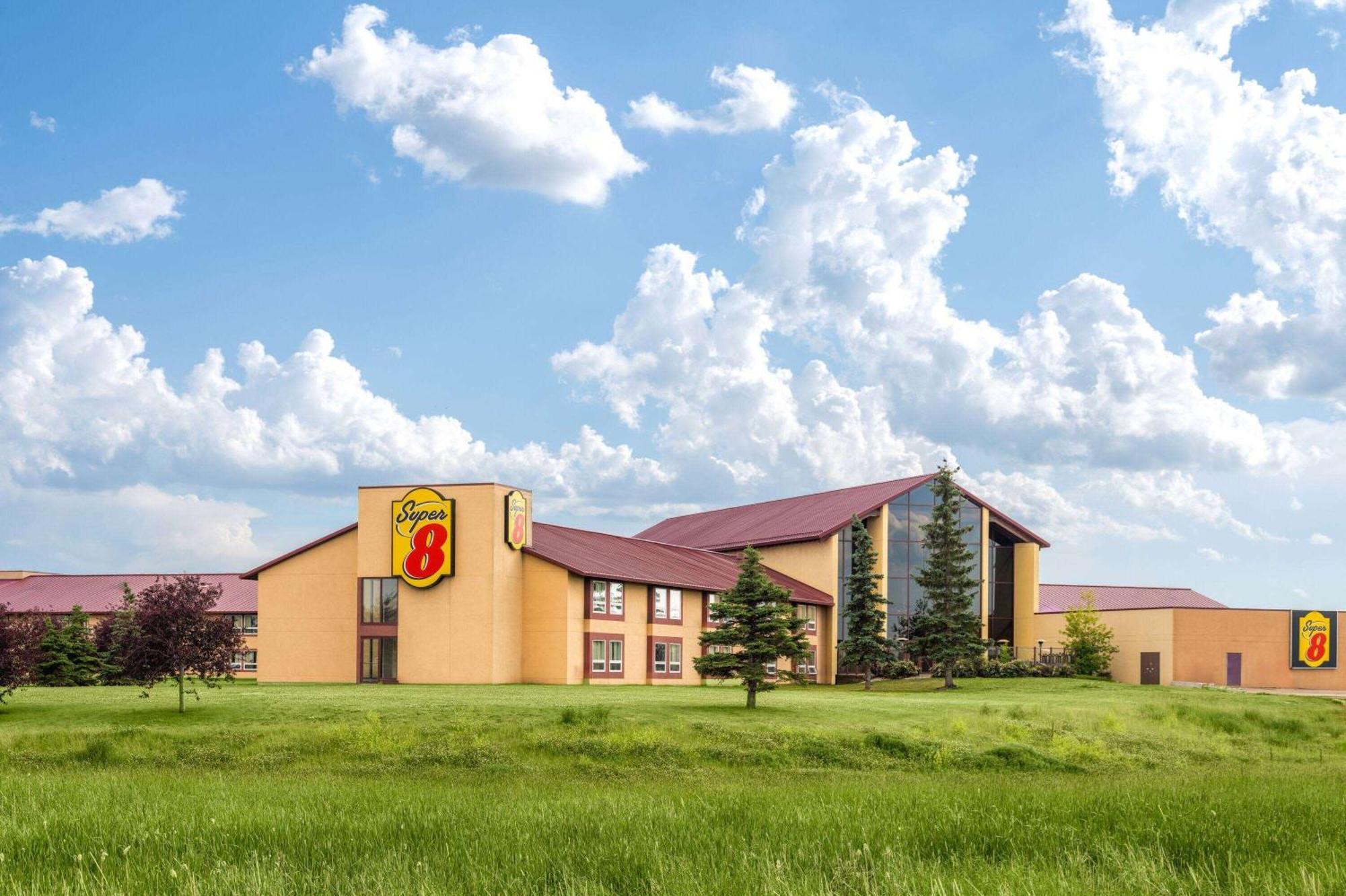 Super 8 By Wyndham Sherwood Park/Edmonton Area Eksteriør bilde