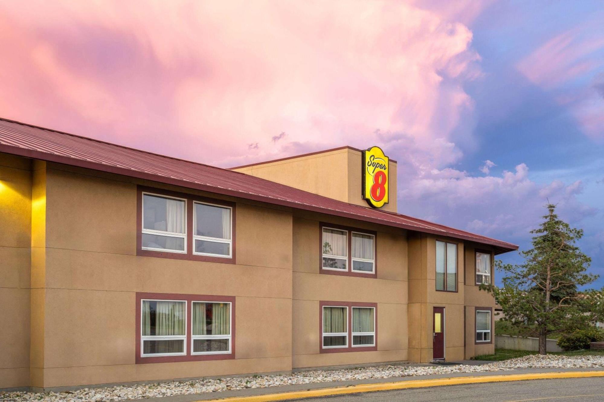 Super 8 By Wyndham Sherwood Park/Edmonton Area Eksteriør bilde