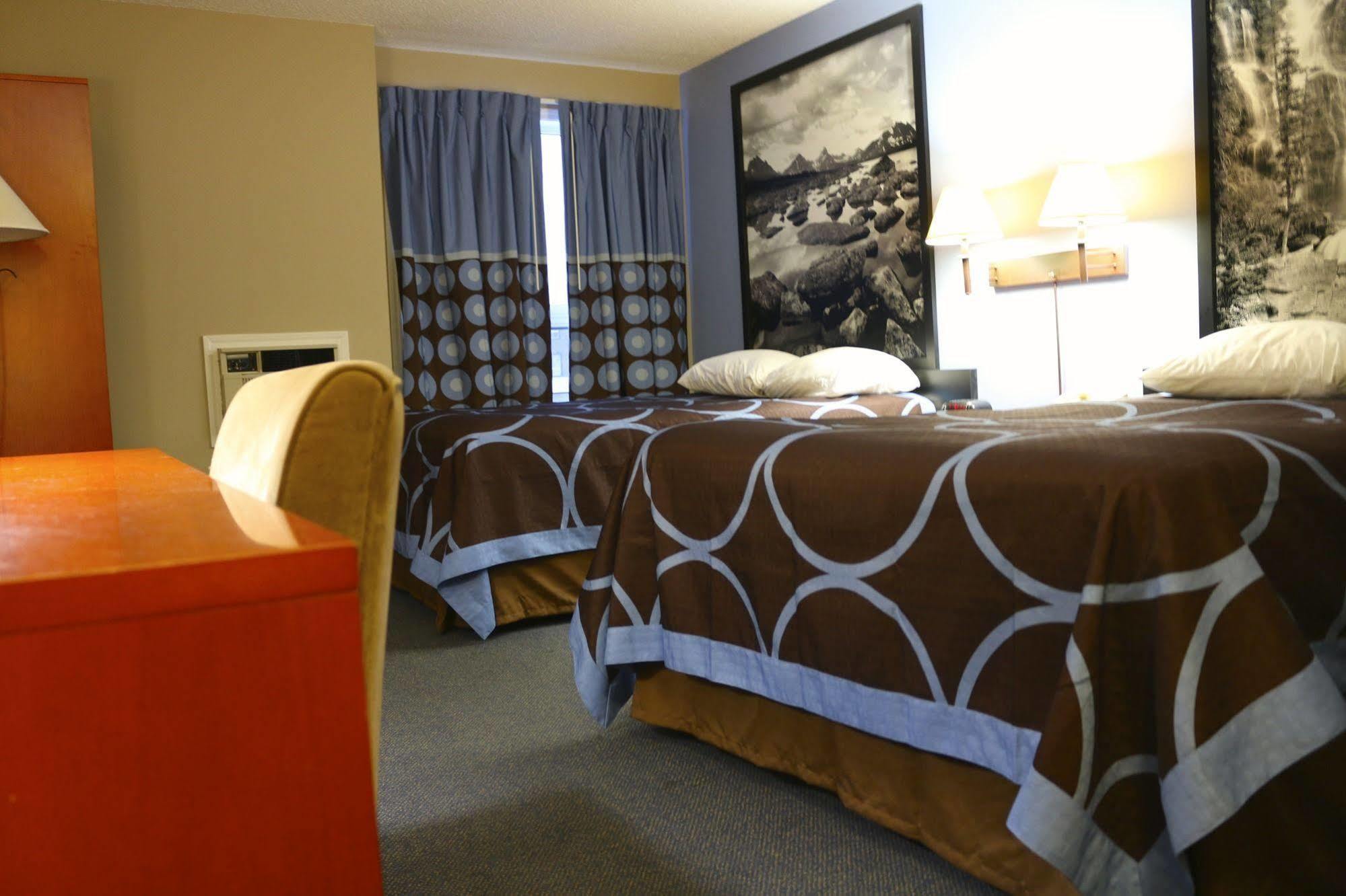 Super 8 By Wyndham Sherwood Park/Edmonton Area Eksteriør bilde