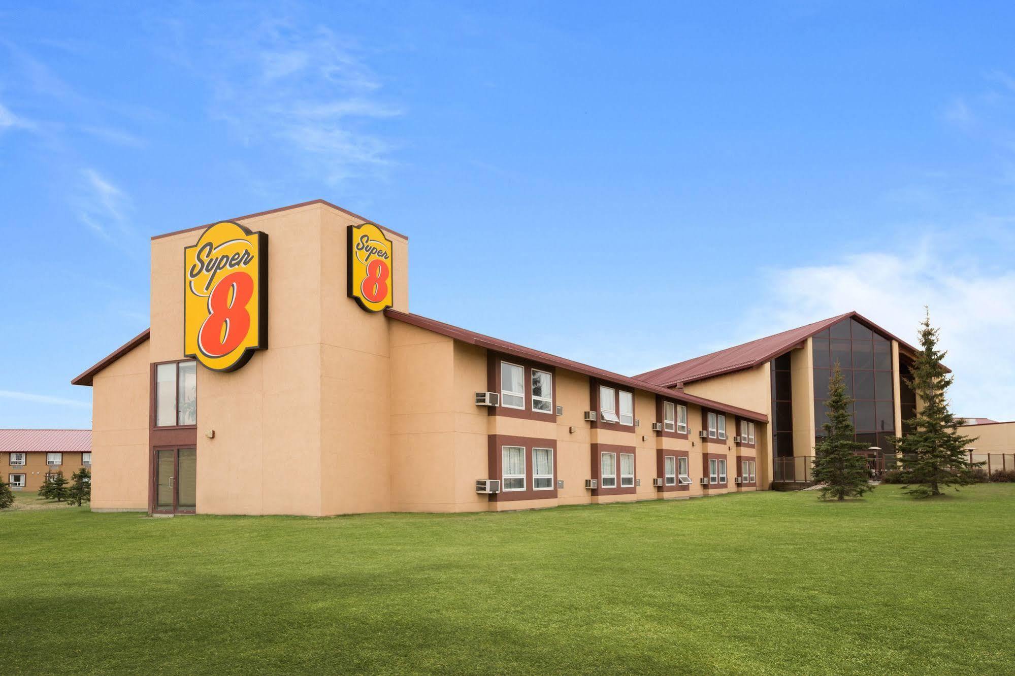 Super 8 By Wyndham Sherwood Park/Edmonton Area Eksteriør bilde